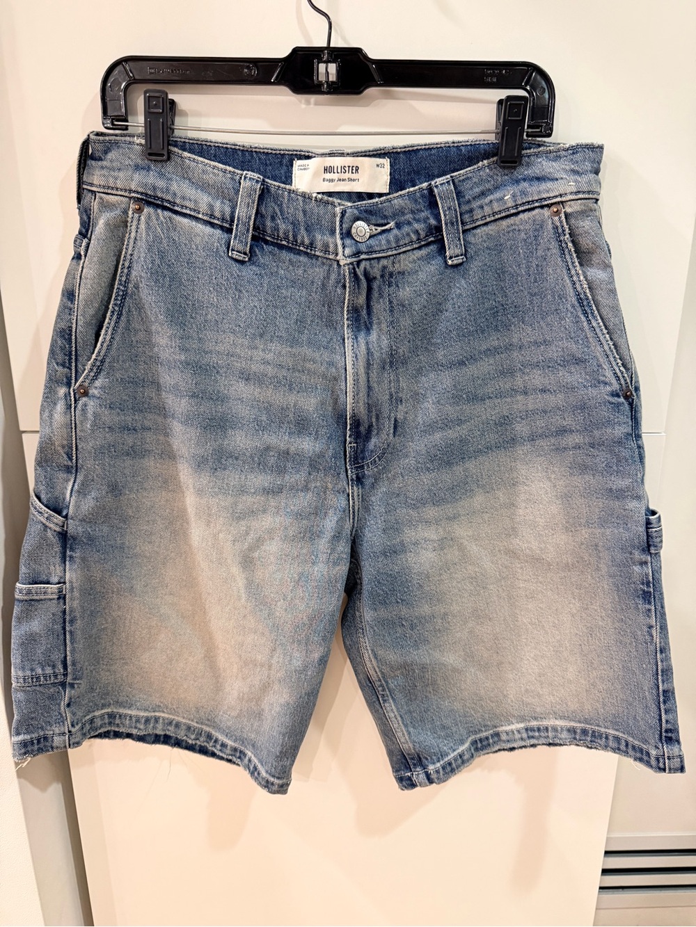 Hollister Light Wash Baggy Denim Cargo Jean Shorts W32